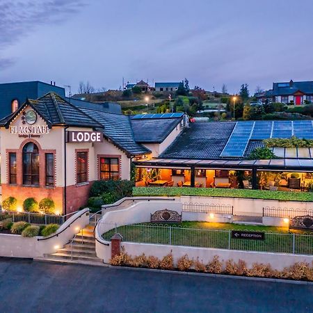 Flagstaff Lodge Ньюри Экстерьер фото